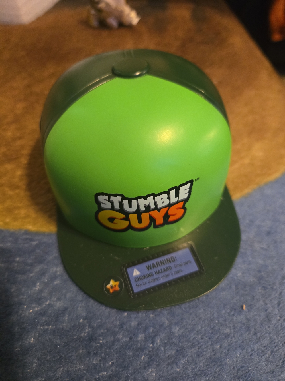 Stumble Guys Green Toy Helmet Mystery Guy